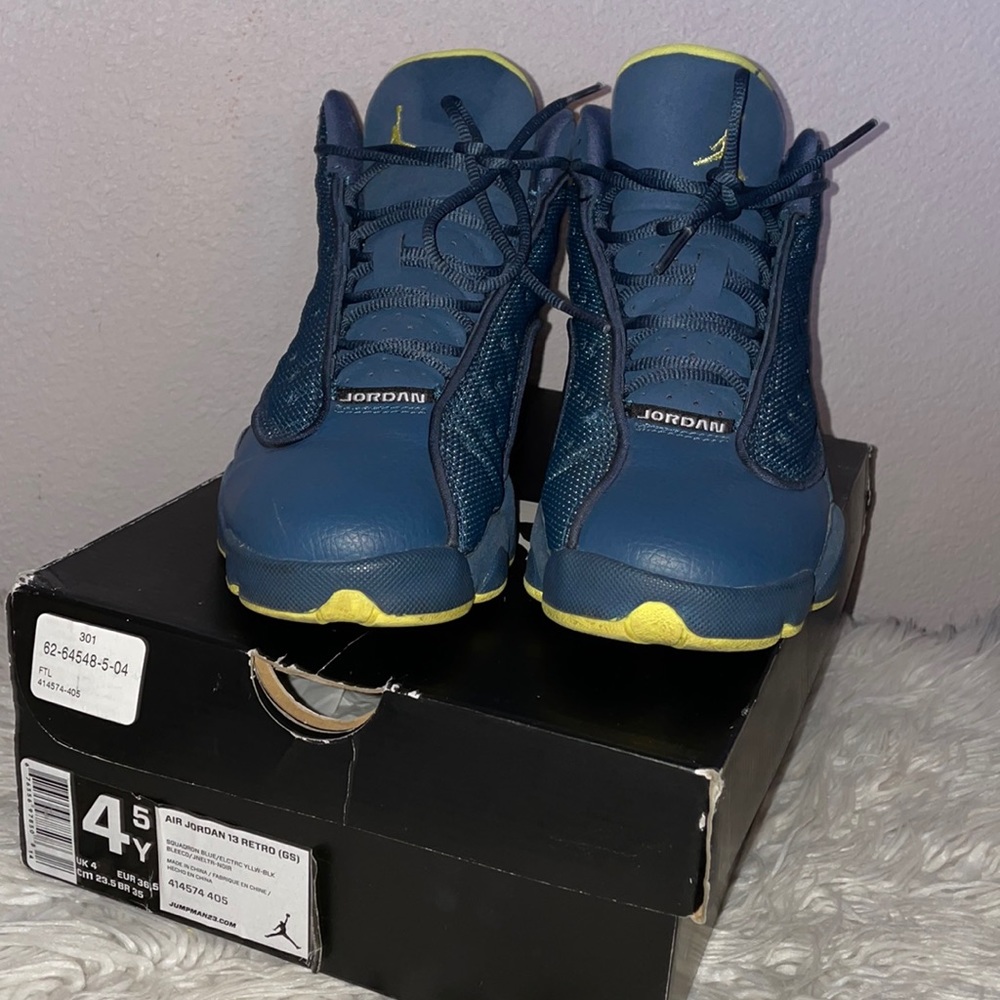 Jordan Retro 13s Squadron Blue - Picture 3 of 8